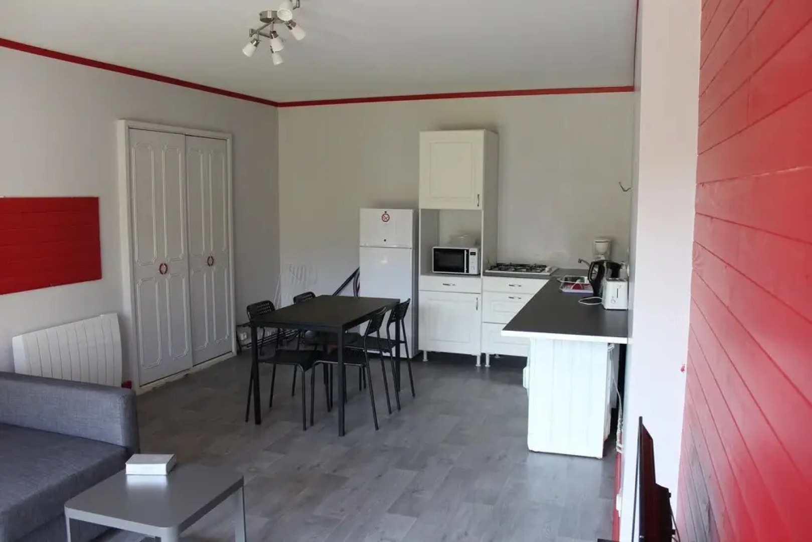 House With one Bedroom in Saint-patrice, With Shared Pool, Enclosed Garden and Wifi