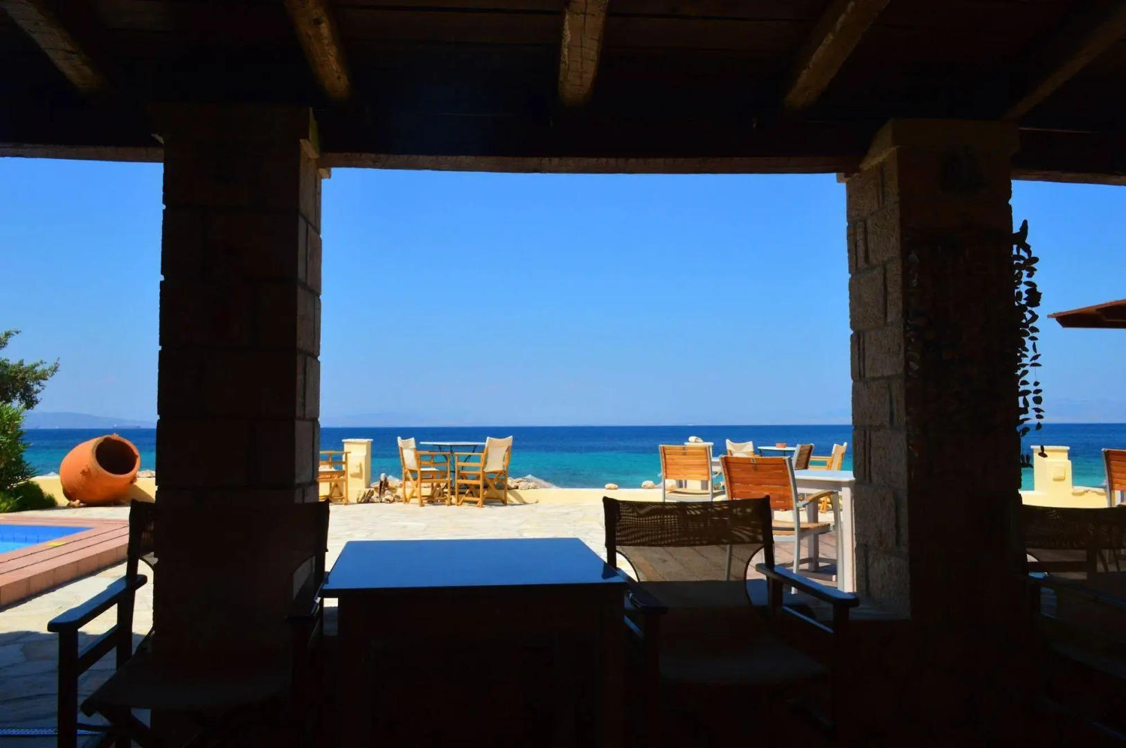 Irides Luxury Studios & Apartments