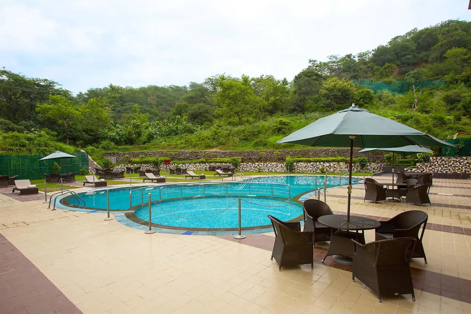 Golden Tulip Chandigarh, Panchkula