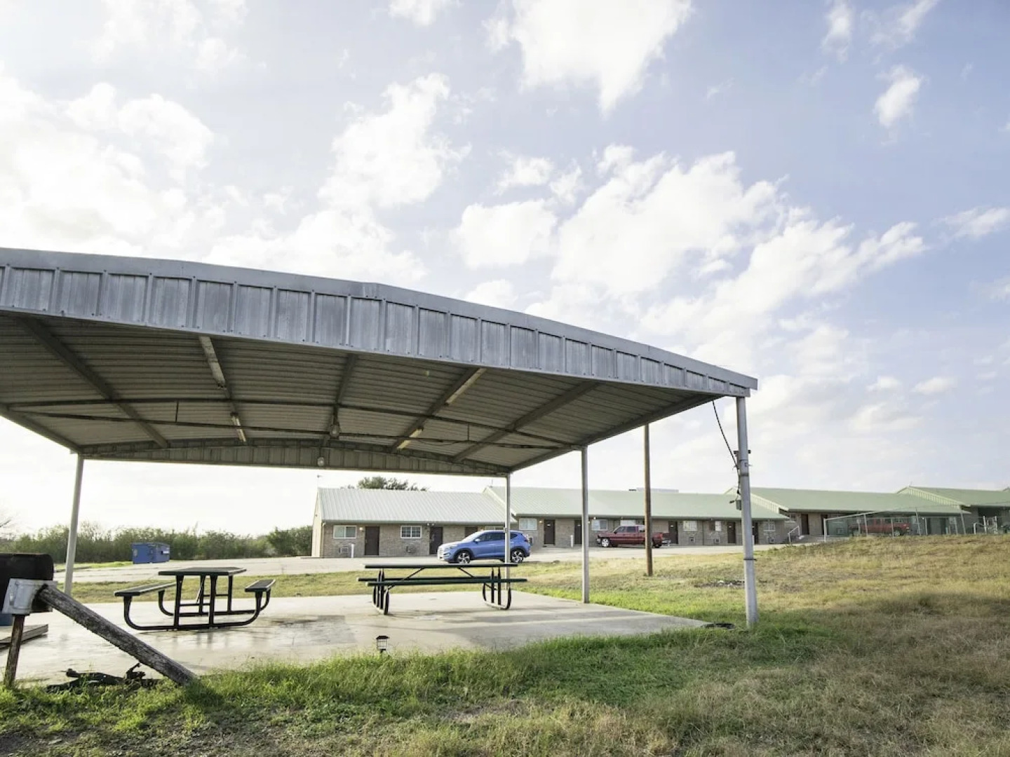 OYO Hotel Three Rivers TX Hwy 72