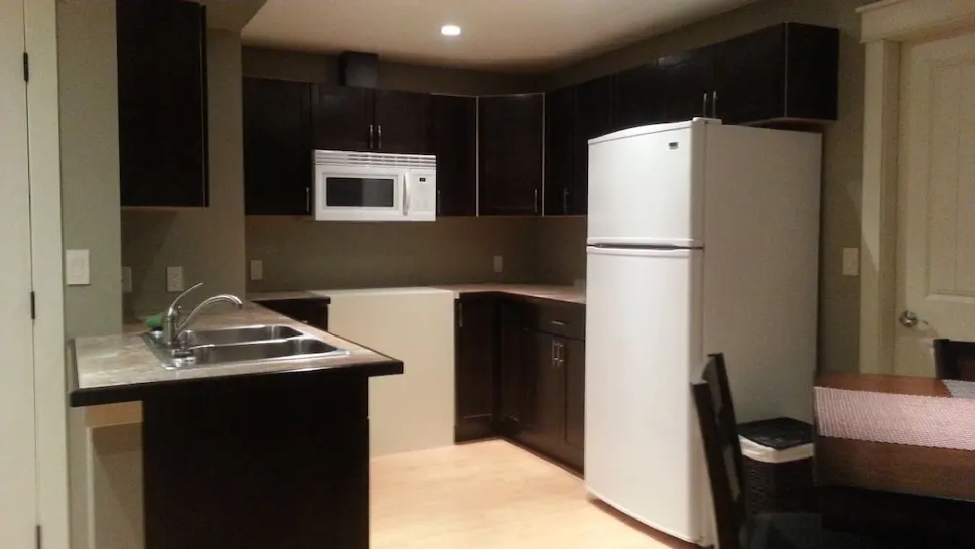 Beyond the Vineyards Bed & Breakfast