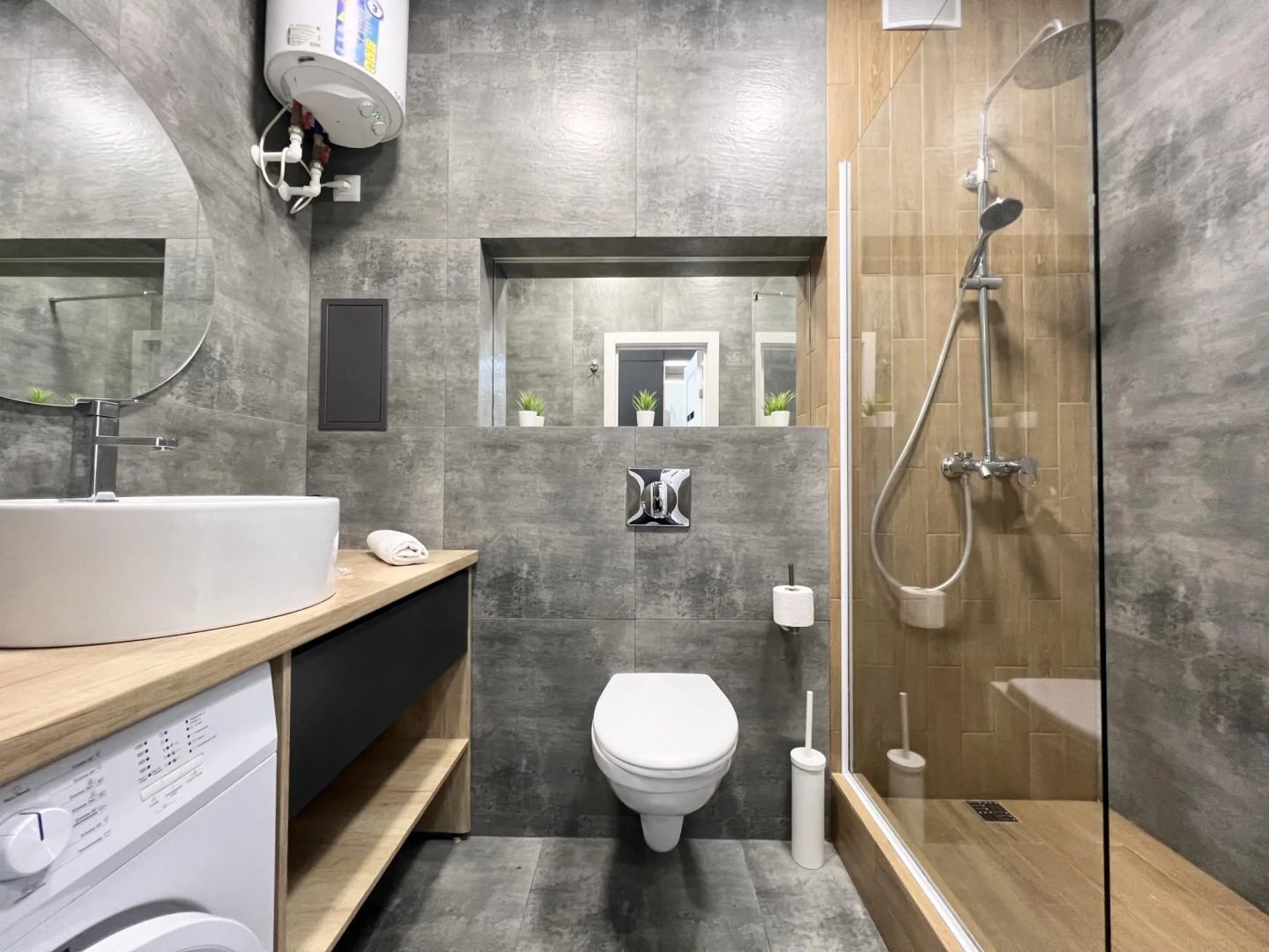 Live (Лайв) на улице Генерала Дюсенова 2/2