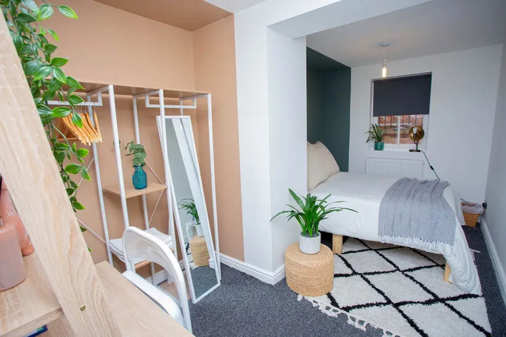 Nest Easy - Derngate Basement