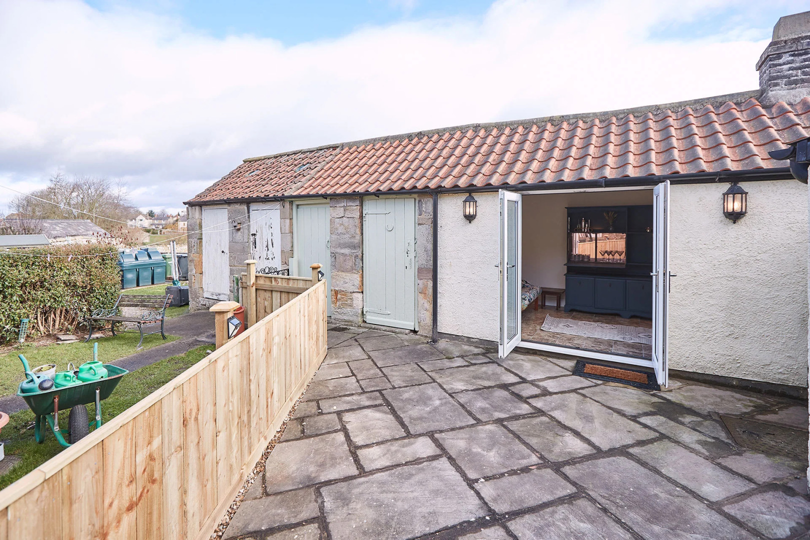 Host Stay Rose Cottage