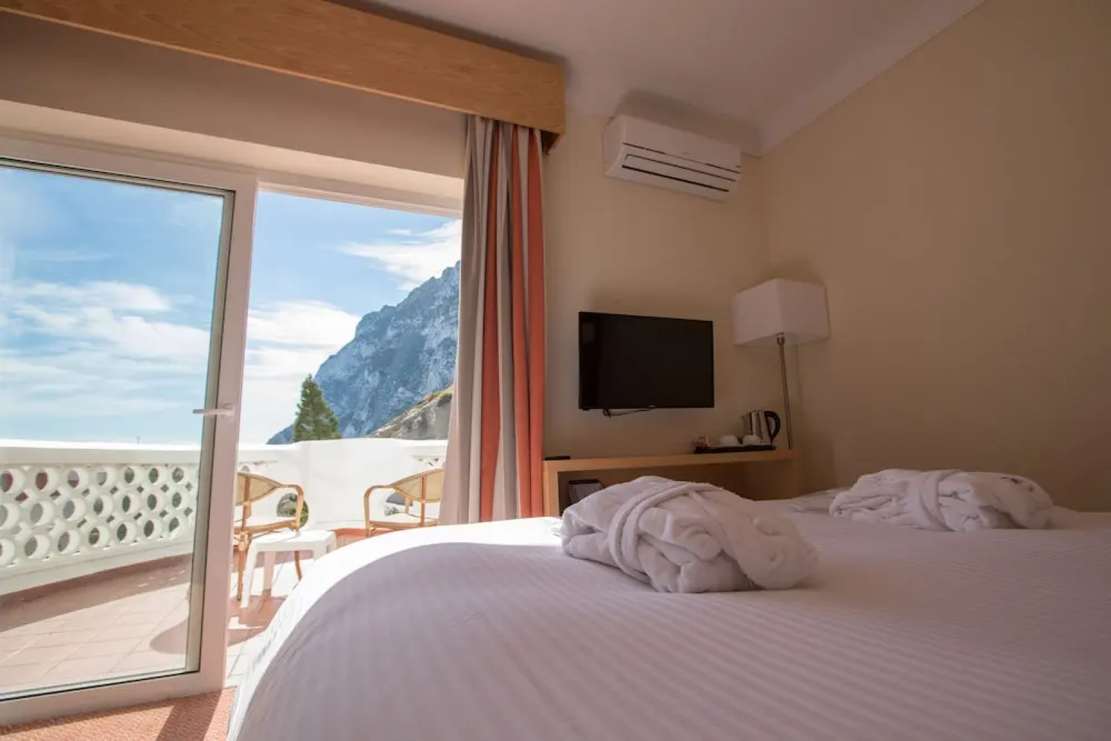 The Caleta Hotel Self-Catering Apartments