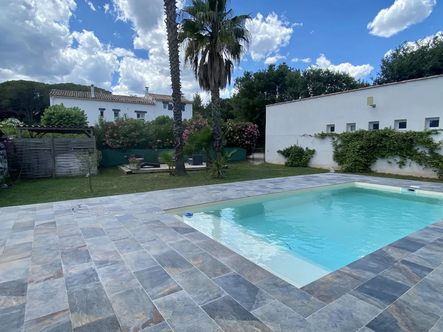 Le Mas Du Bijou Bleu