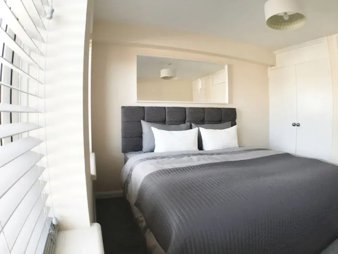 Luxury One Bedroom Apartment Aldershot