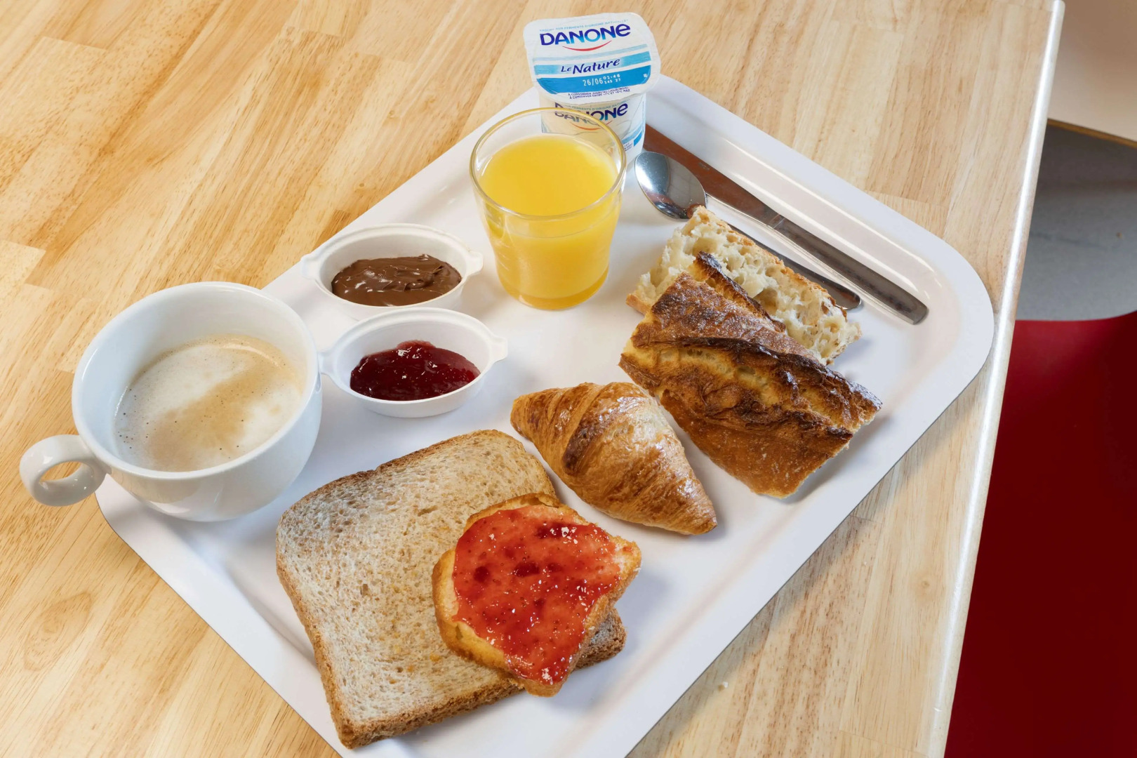 Première Classe La Ville-Du-Bois