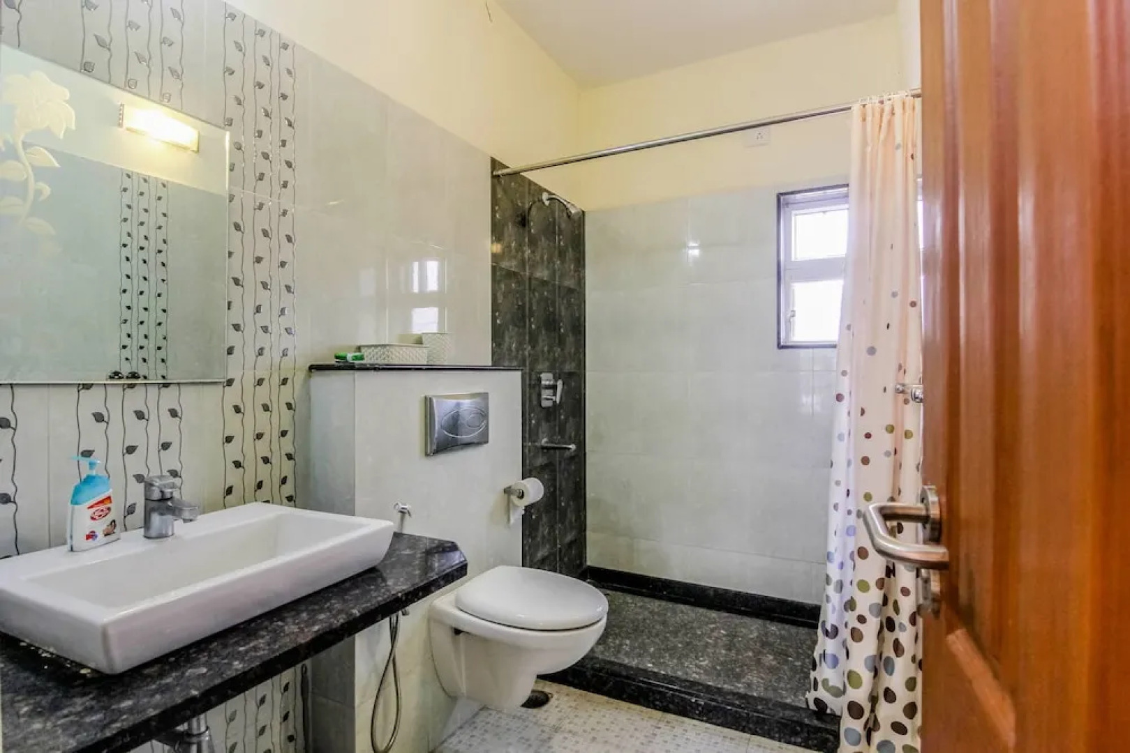 Royale Holiday Villa