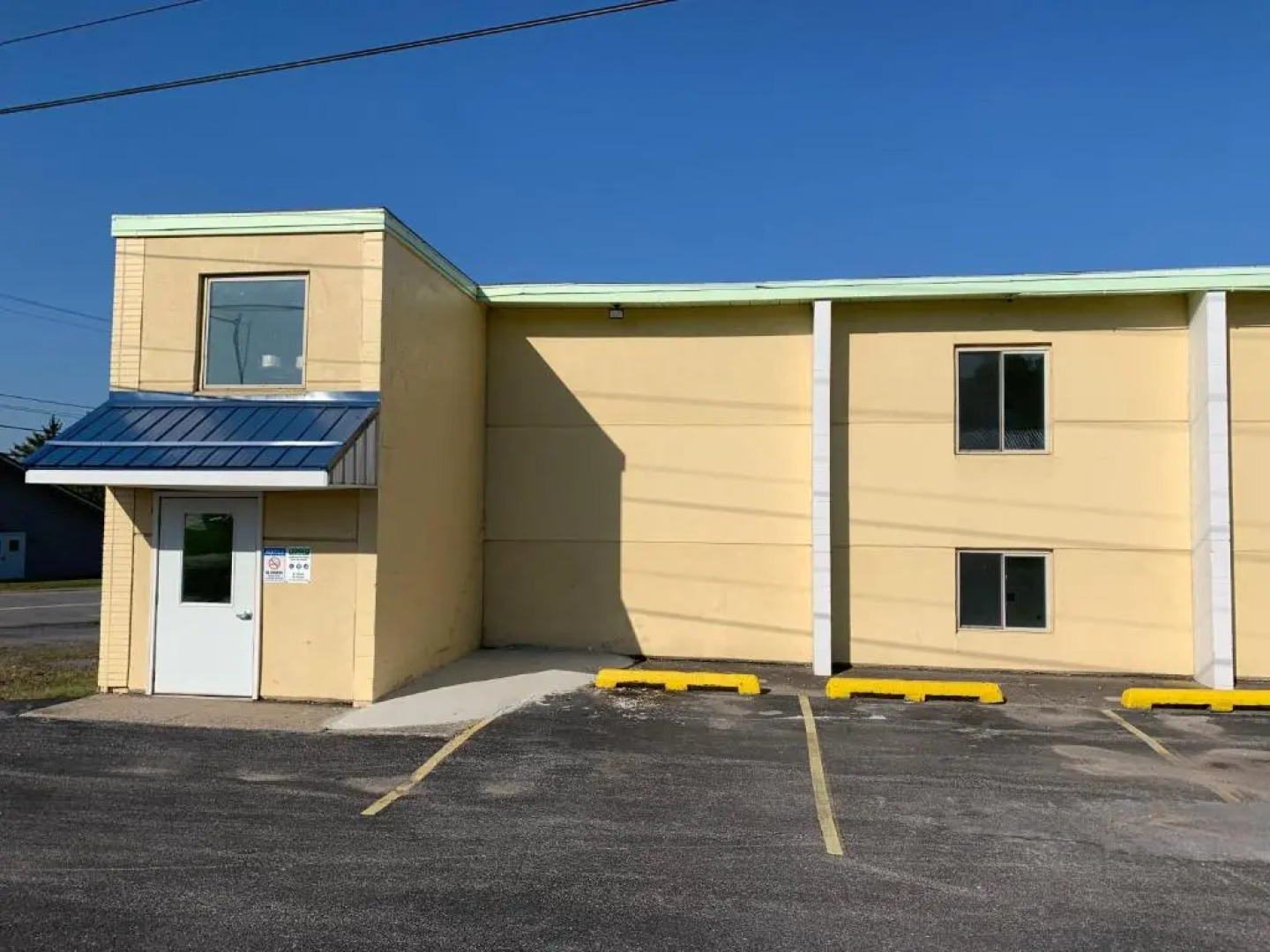 Lake Inn and Restaurant