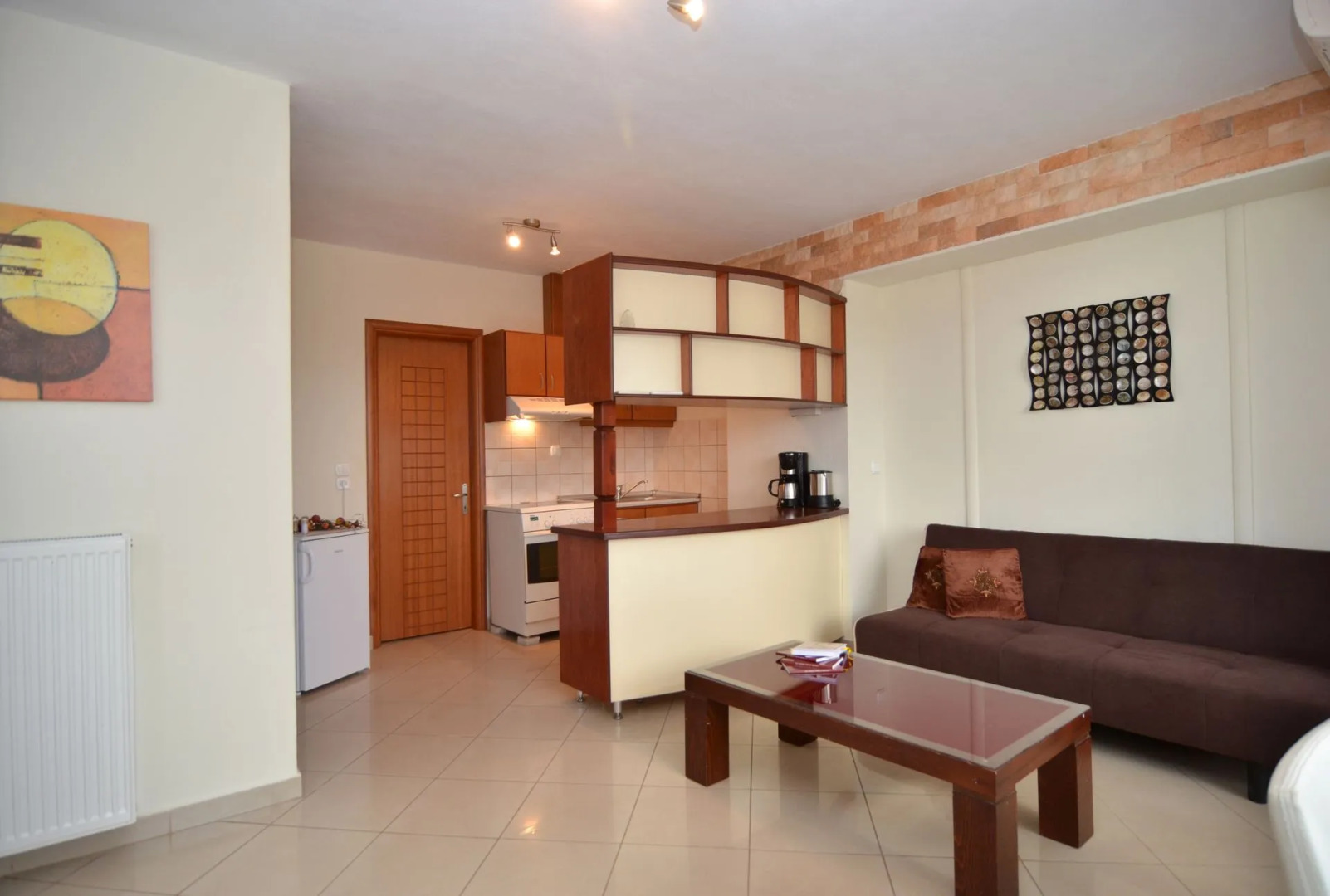 Kapahi Sea View Apartments & Suites