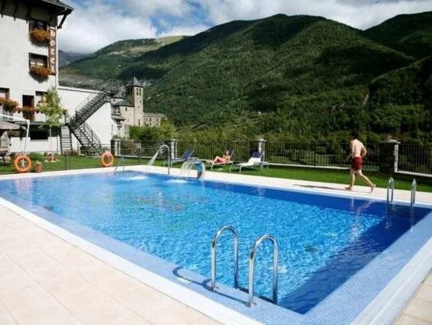 Hotel Villa de Torla