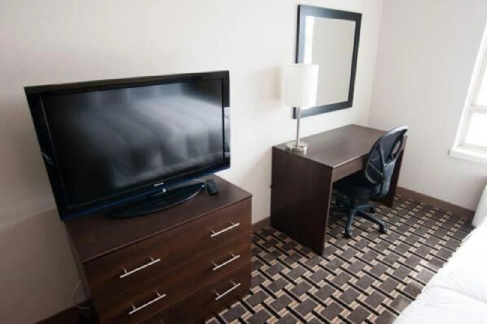 Redvers Western Star Inn & Suites