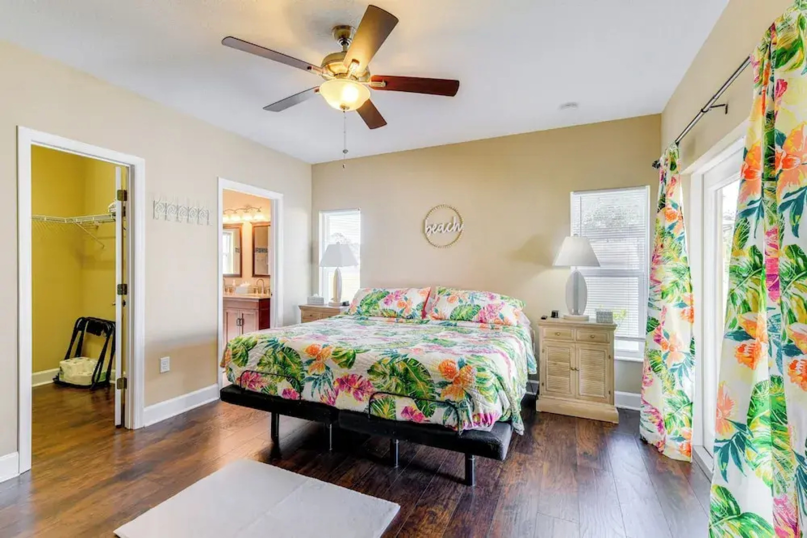 5 Mi to Beach: Family Retreat in Sarasota!