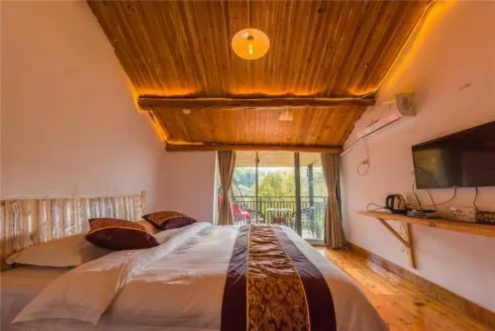 Mogan Mountain Yunpan Xingxi Guesthouse