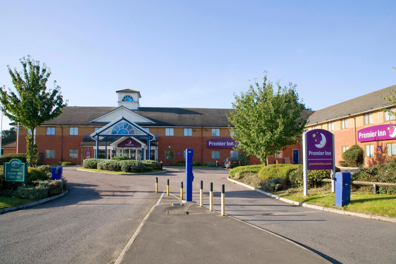 Premier Inn Luton South - M1 J9