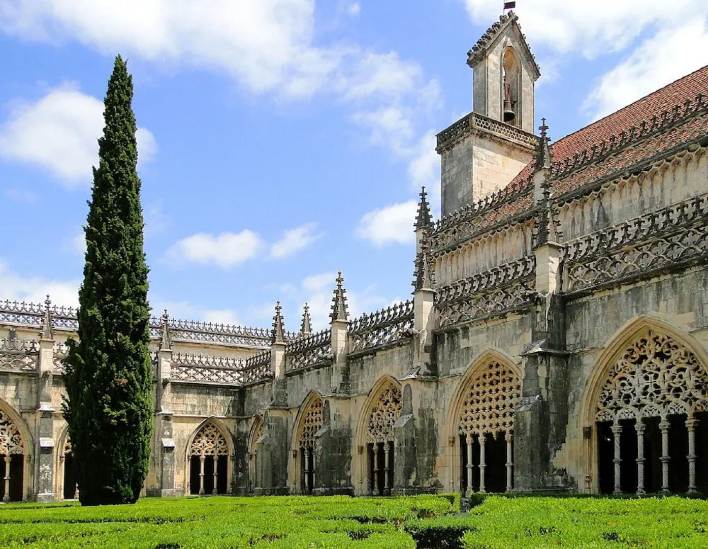 House With 4 Bedrooms in Corroios, With Pool Access, Enclosed Garden a