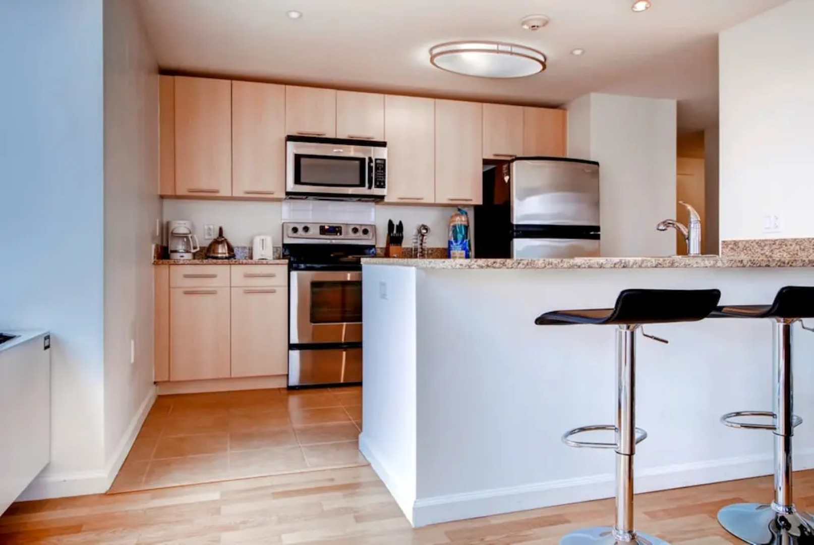 Global Luxury Suites at White Plains