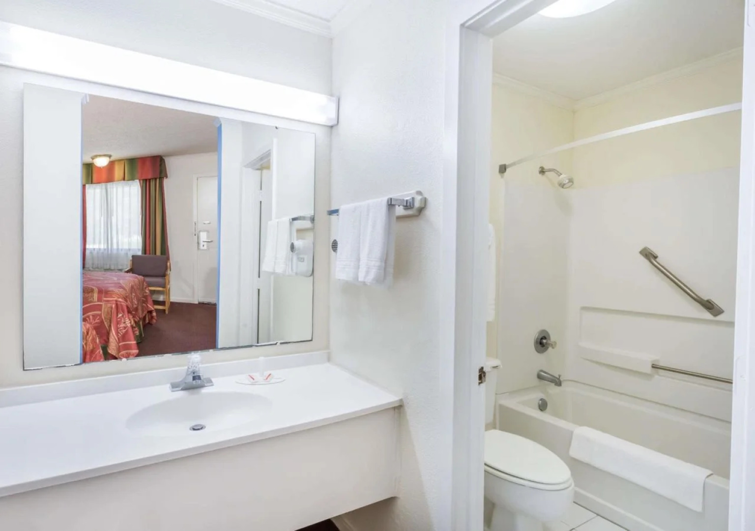 Days Inn by Wyndham Summerton