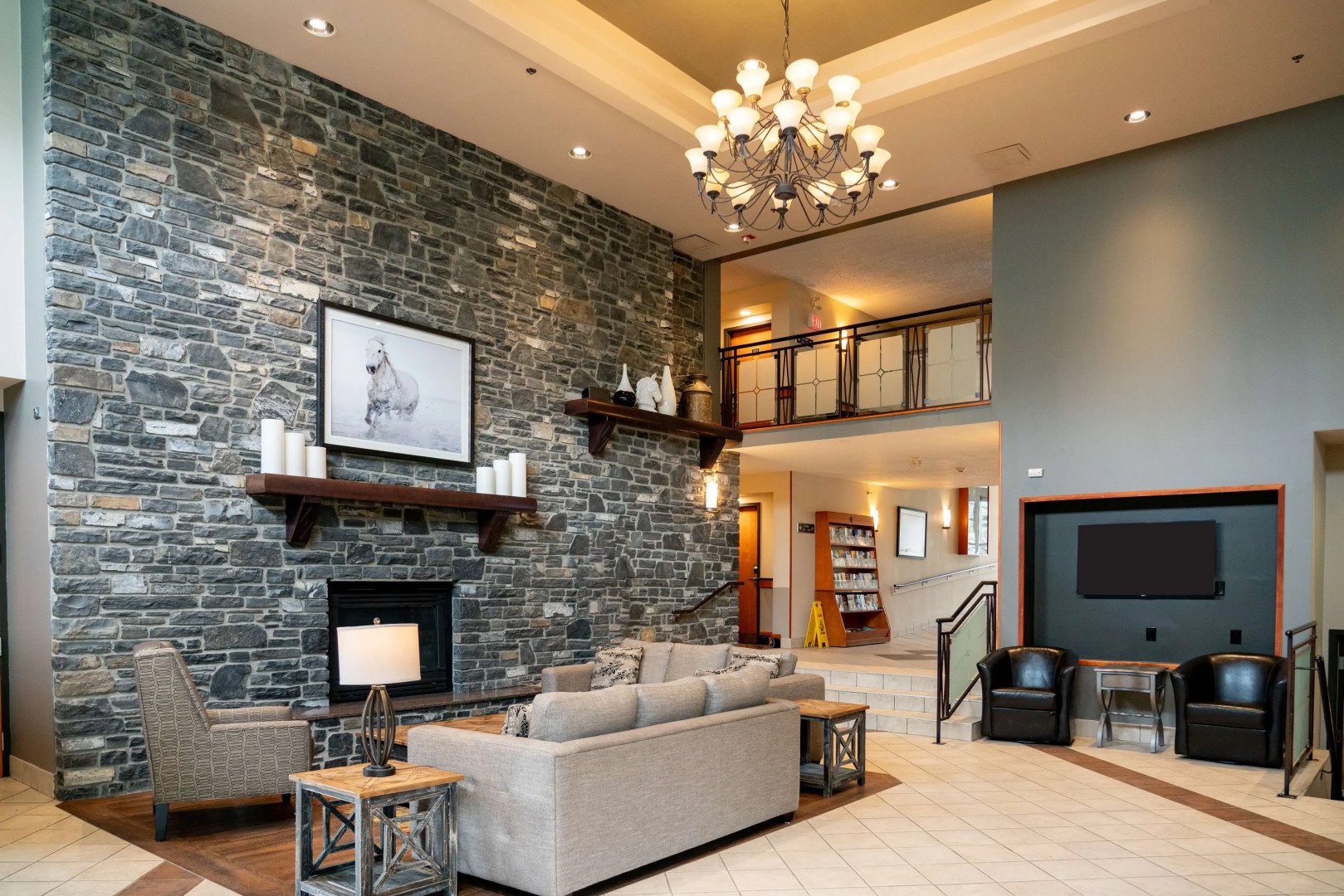 Pocaterra Inn & Waterslide