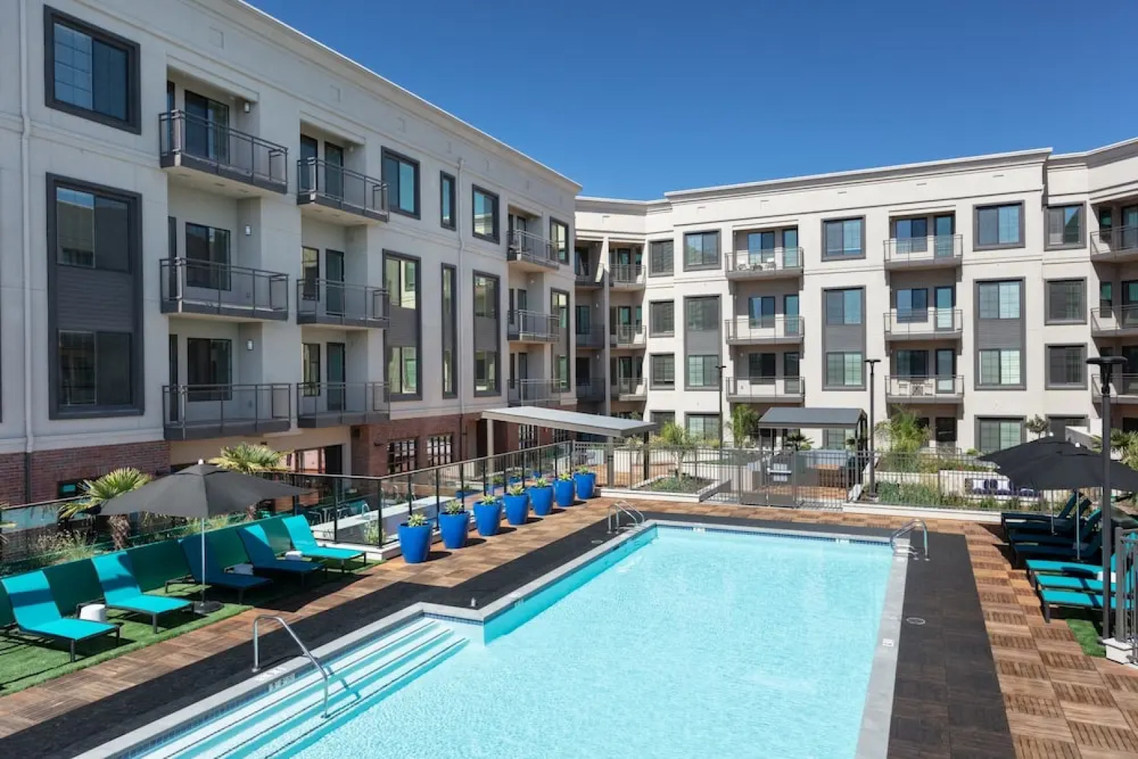 Global Luxury Suites in Campbell