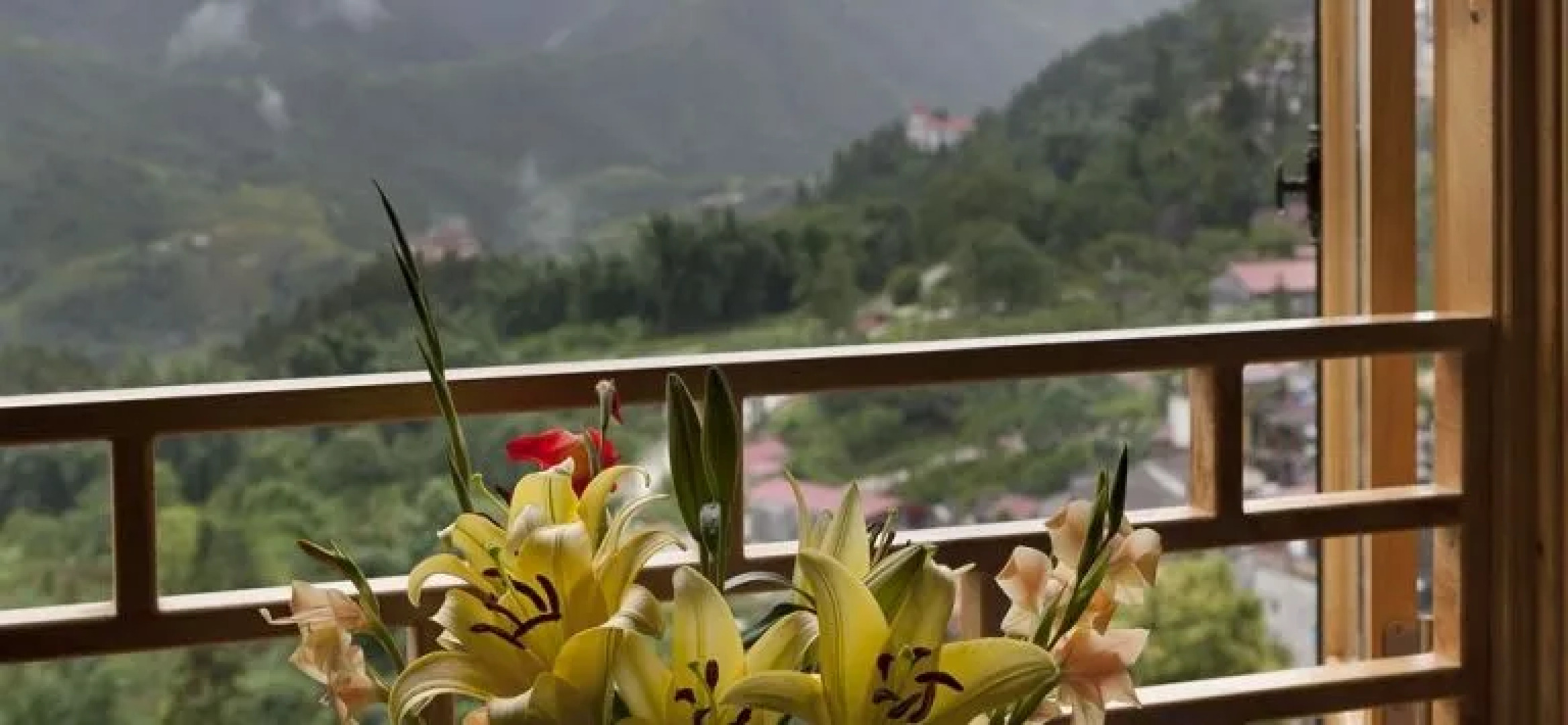 Eden Mountain View Hotel