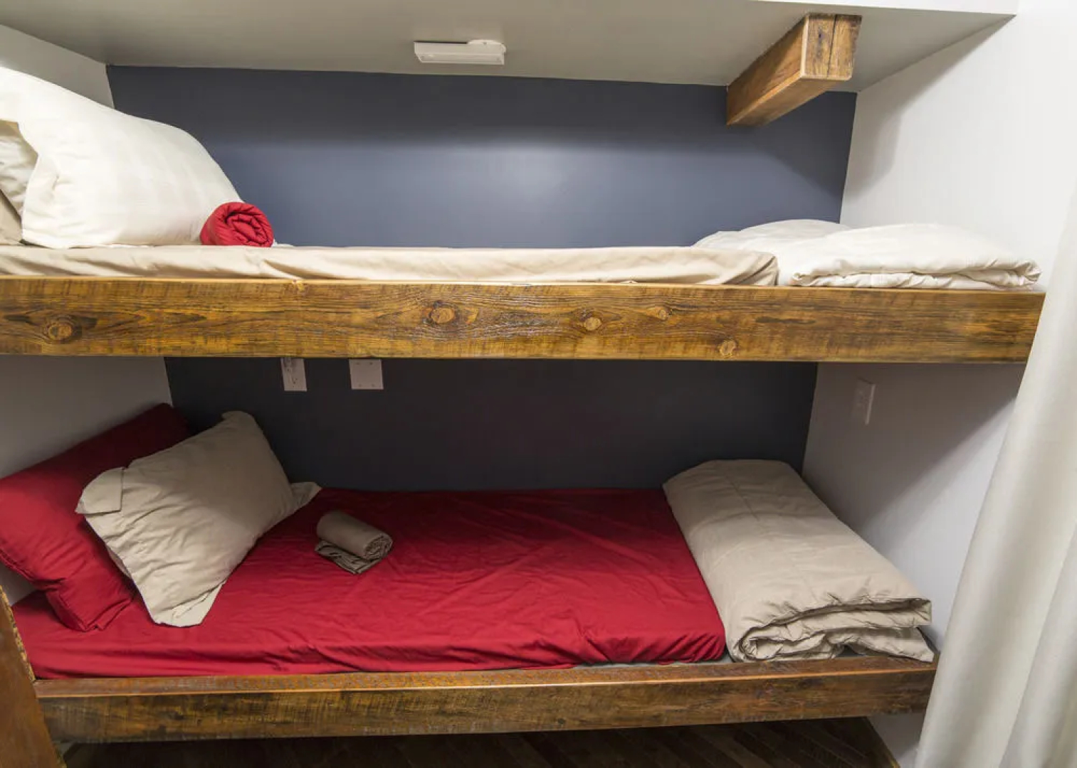 Ski Inn