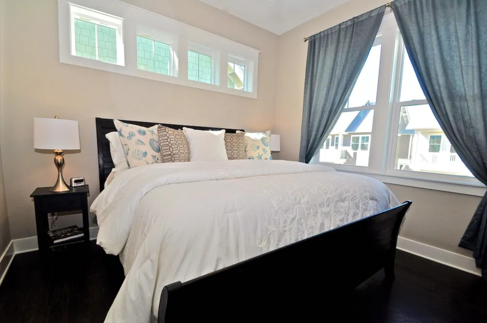 Hub A Hubba 2 Bedroom Condo By Coastal Dreamin