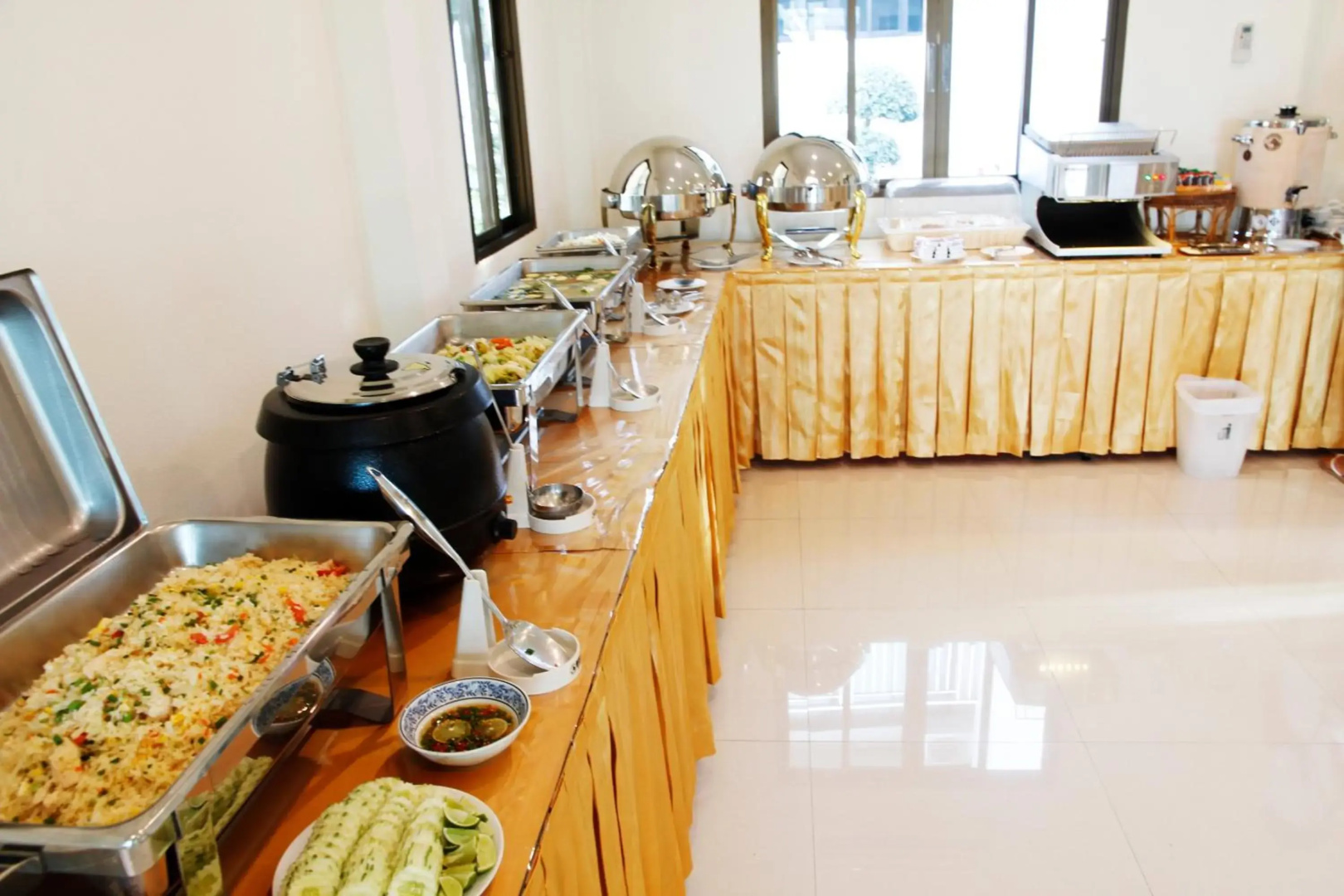 Silver Gold Garden Suvarnabhumi Airport Hotel