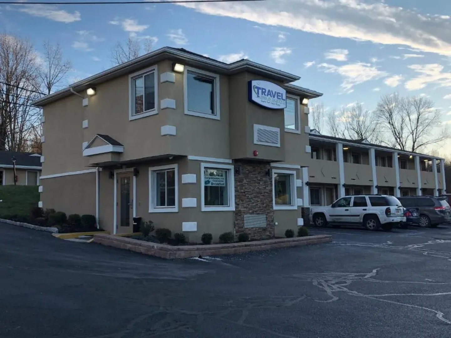 Travel Inn & Suites