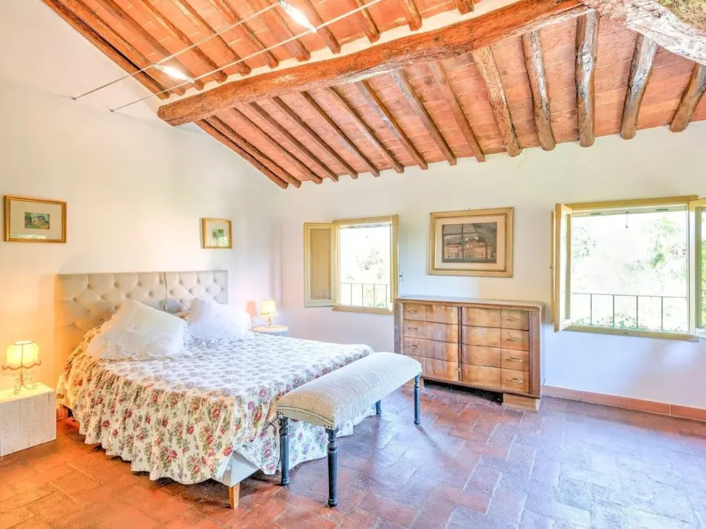 Hilltop Holiday Home in San Miniato with Hot Tub