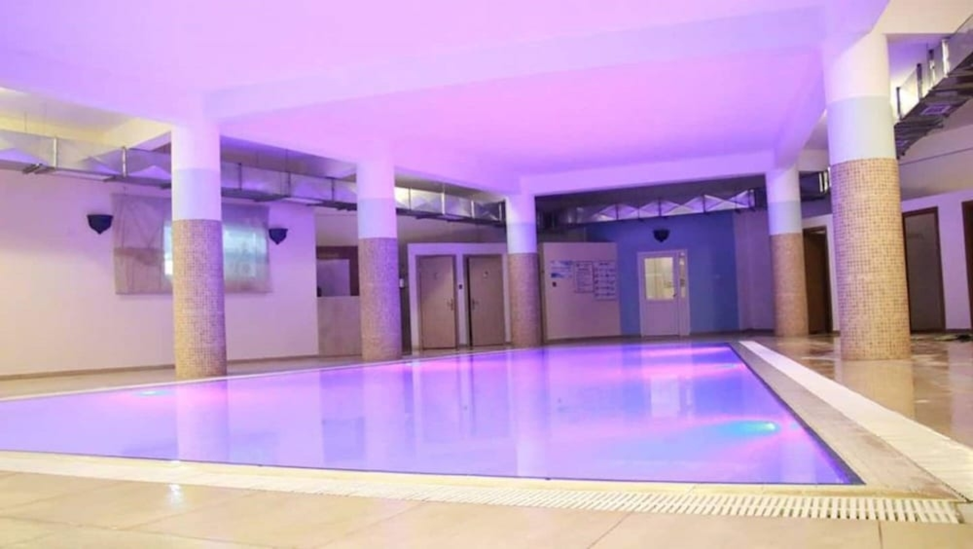 Spartacus Pool Apartments