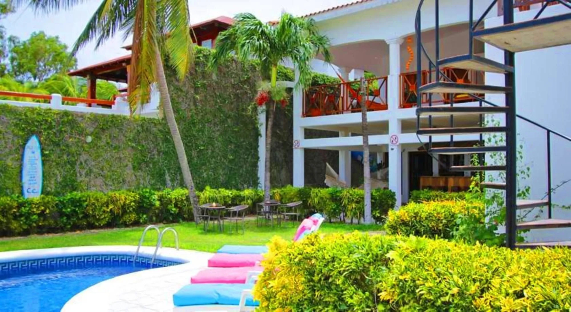 HC Liri Hotel