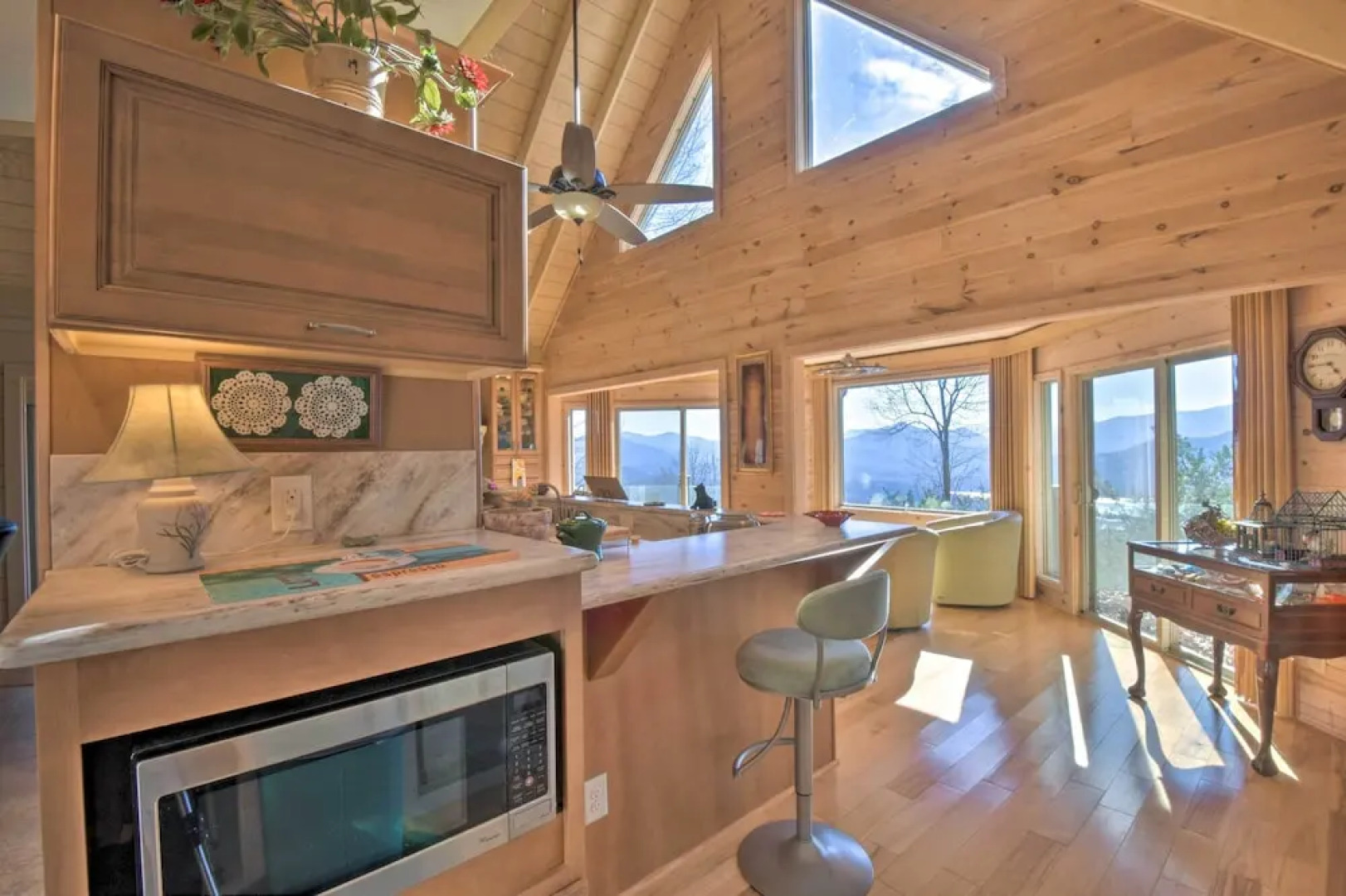 Stunning Mtn Getaway ~ 1 Mi to Lake Chatuge!