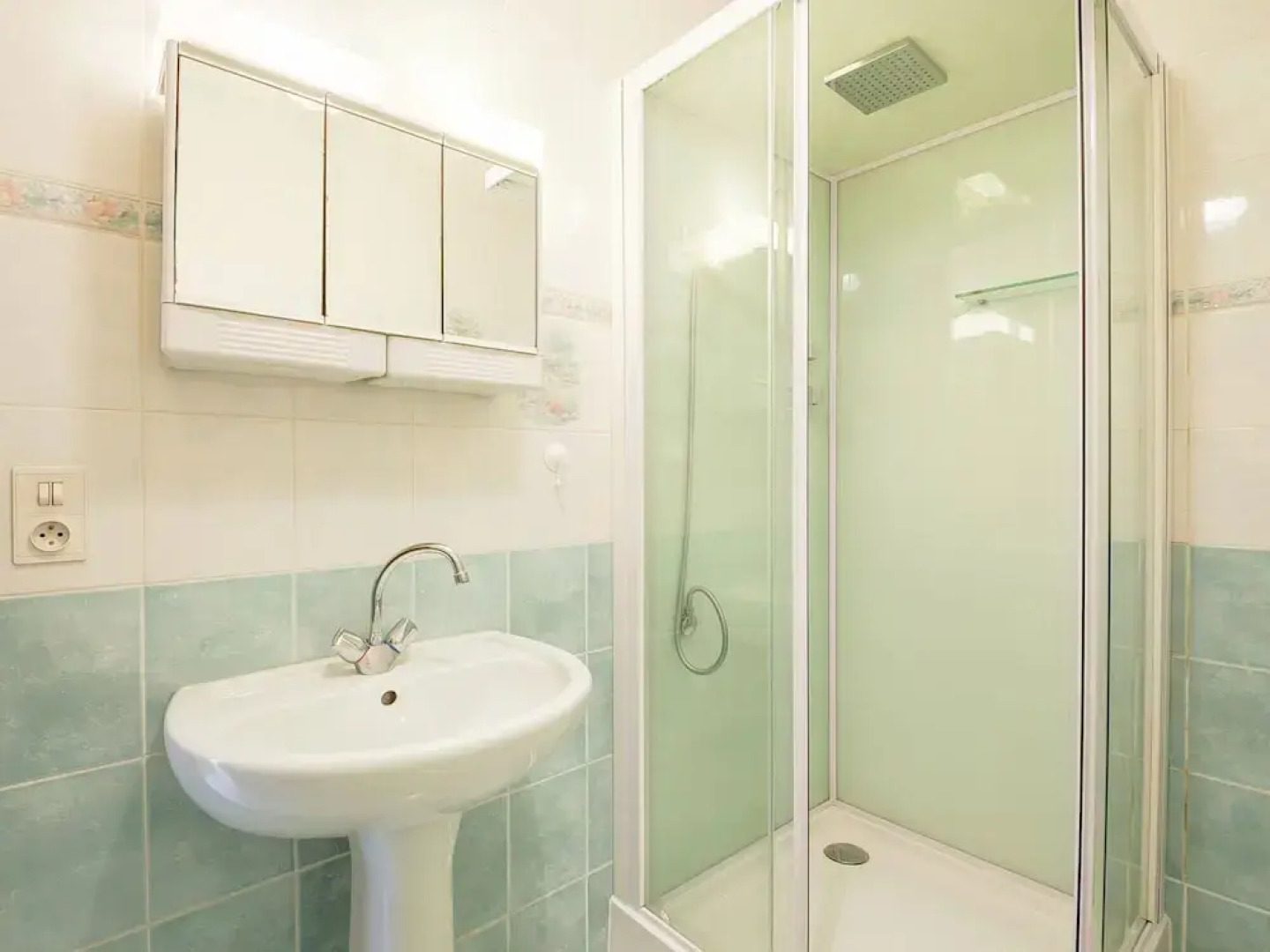 Spacious Holiday Home in Saint-nexans With Terrace