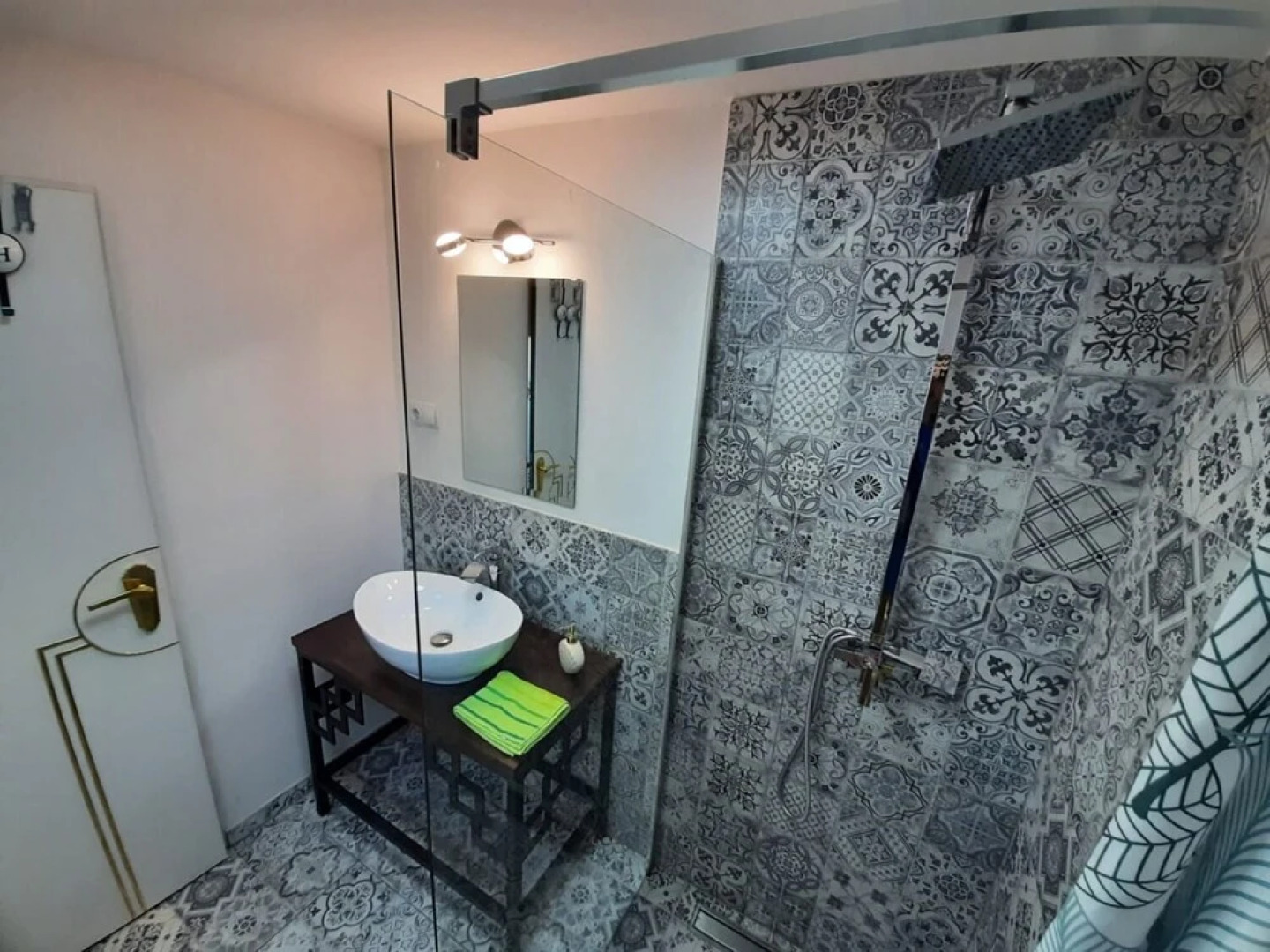 Robi - 100 Meters to the Beach - A1