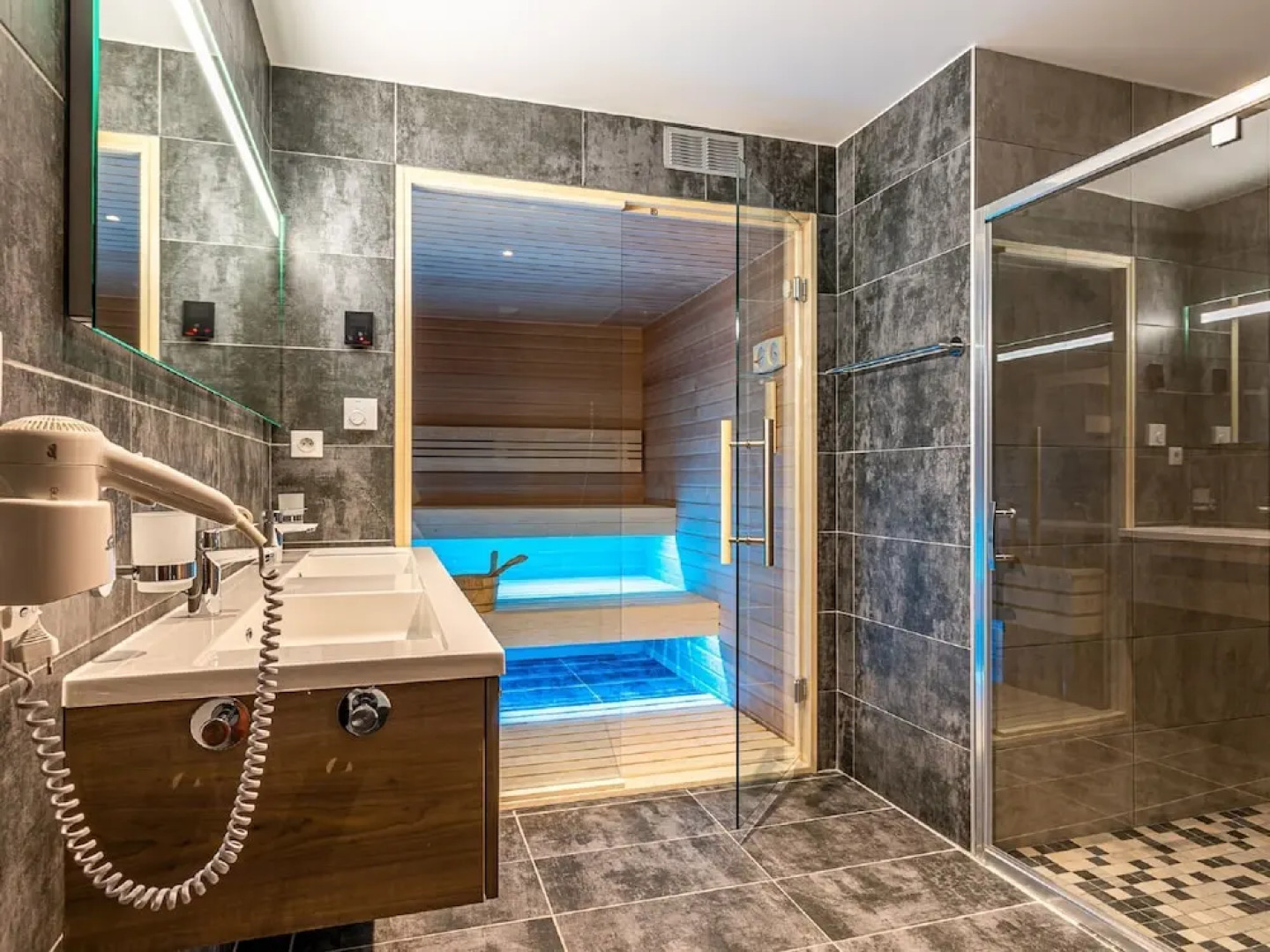 Luxury Apartment in Abondance Near Portes du Soleil