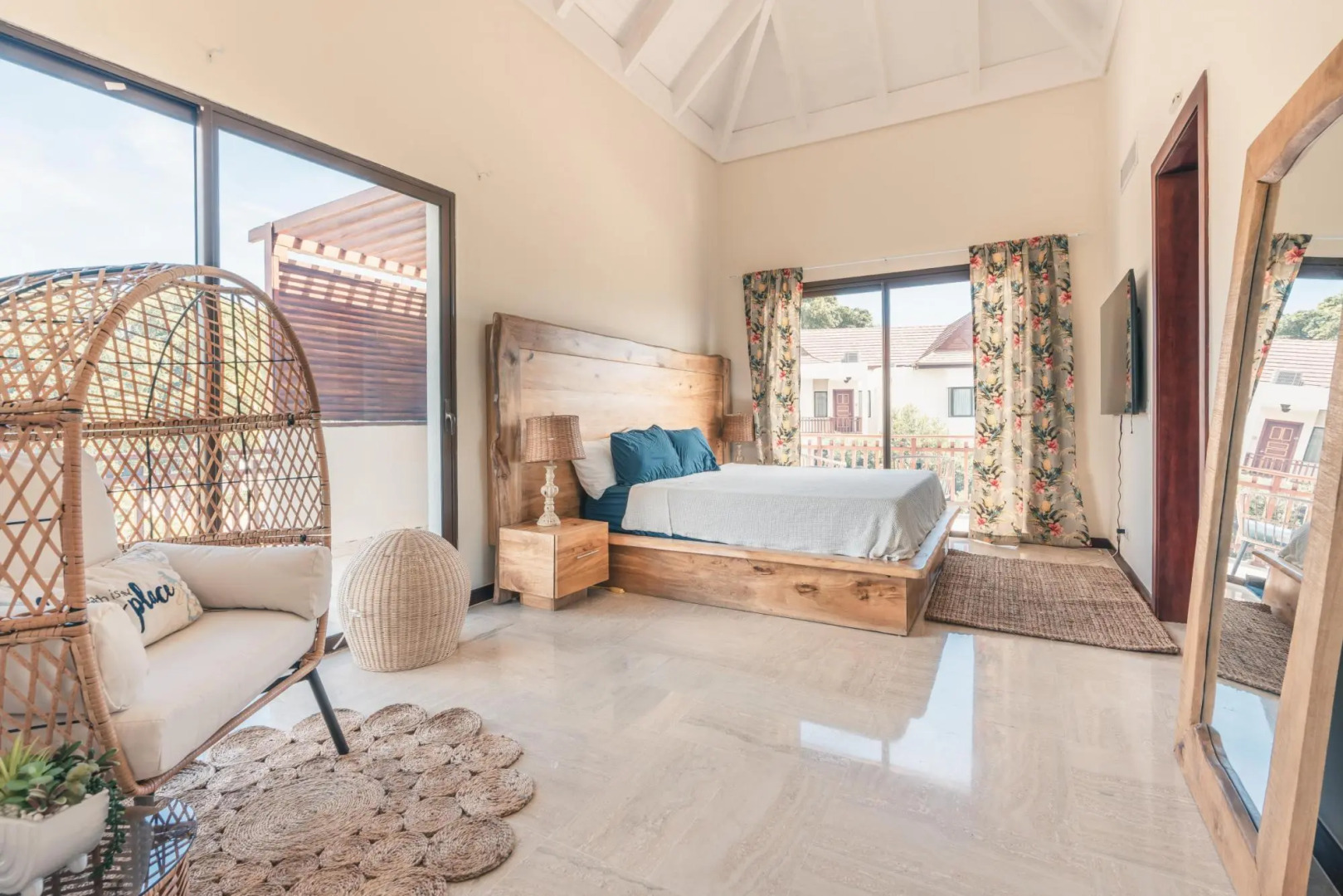 Apartment w 2BR Close to the Beach at Portillo X