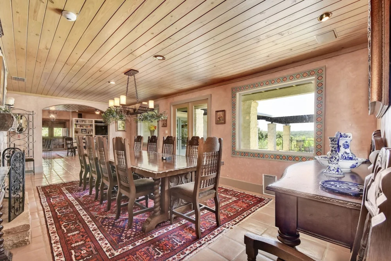 7BR 5 5BA Spicewood Sanctuary by RedAwning