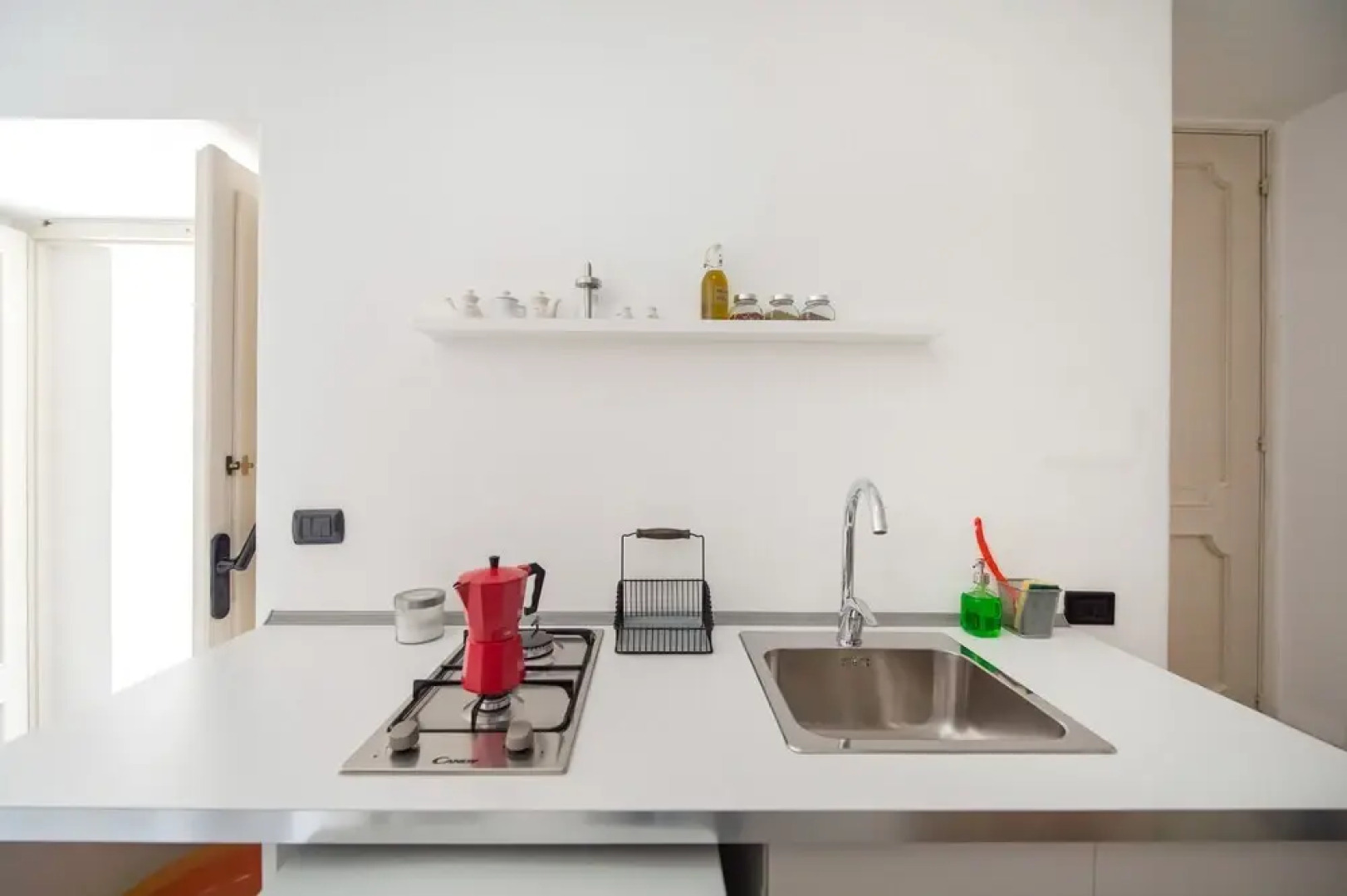 Gioia 13 Apartments & Rooms