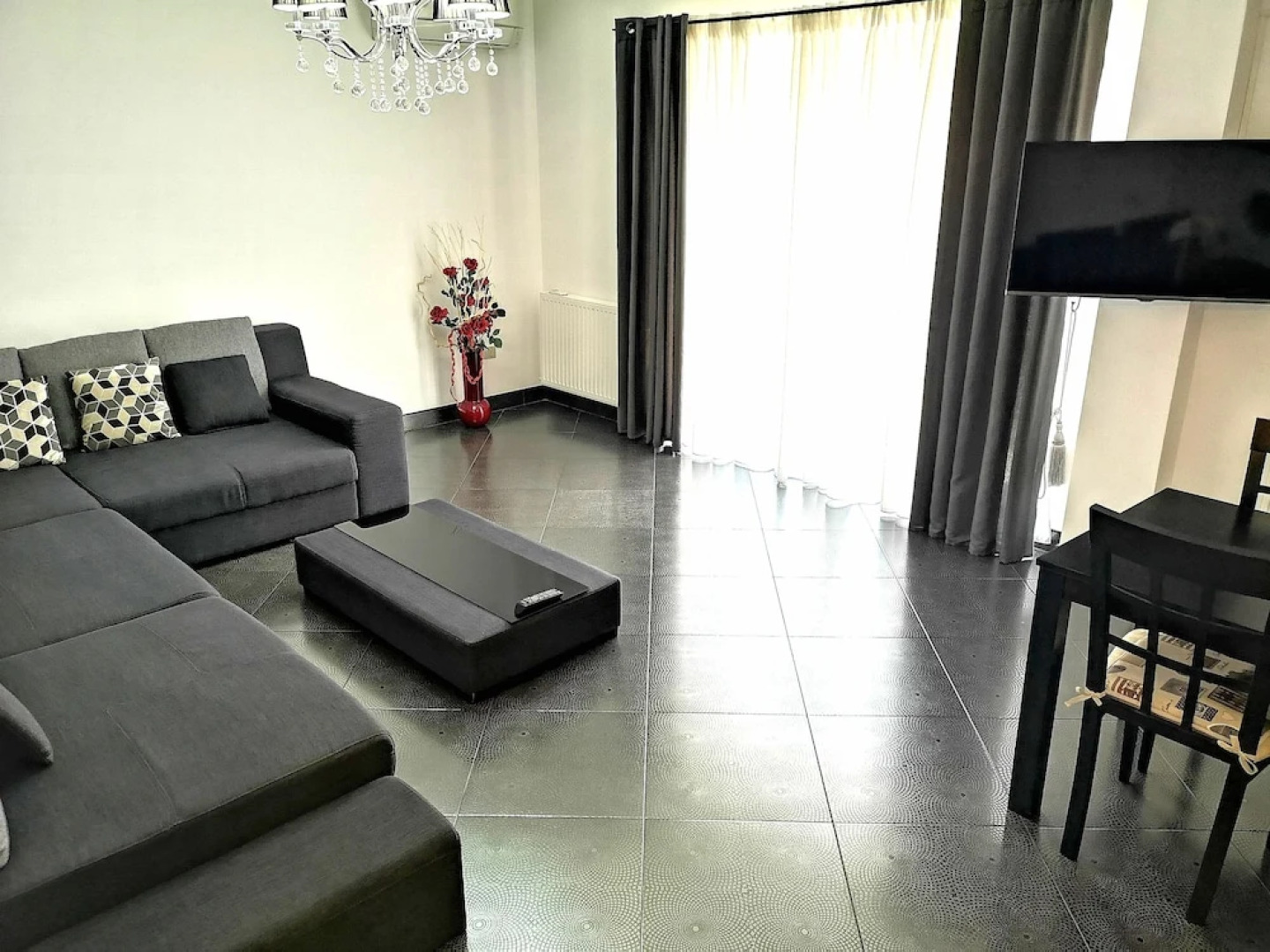 Casa Bella Apartments