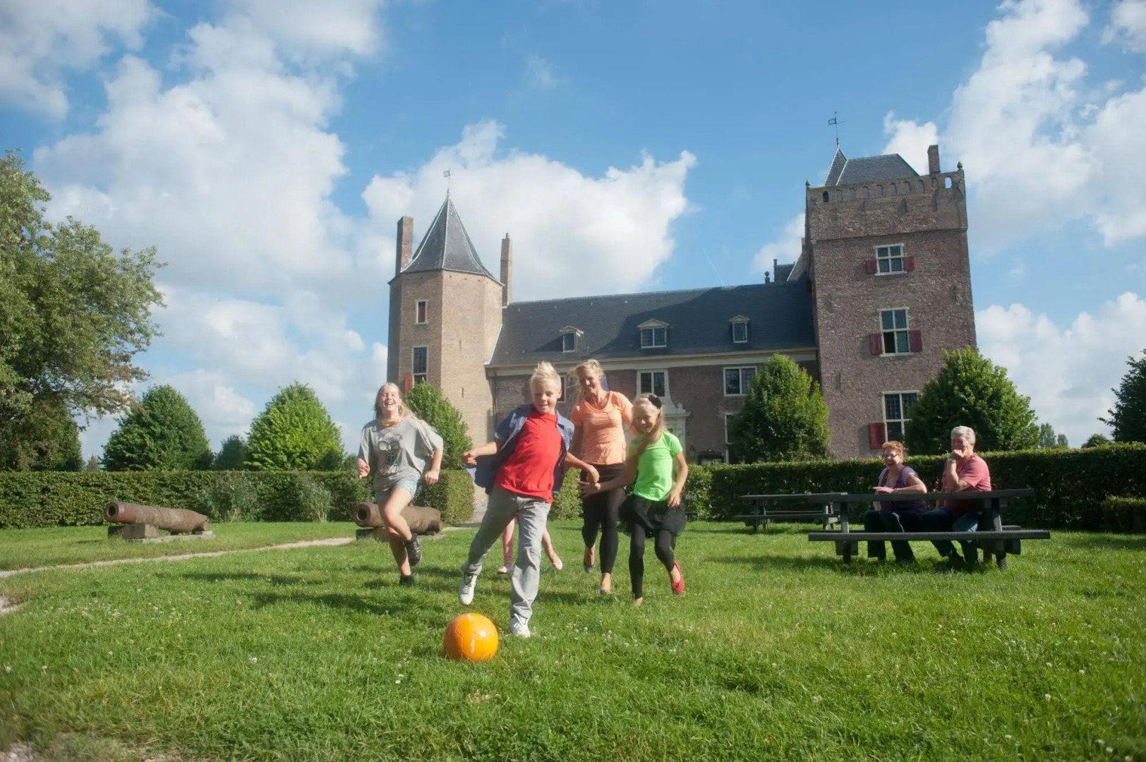 Stayokay Heemskerk - Hostel