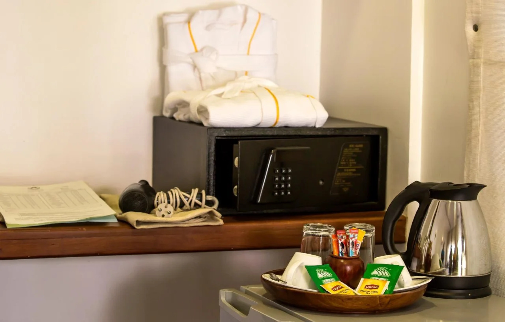 Yadanarpon Dynasty Hotel