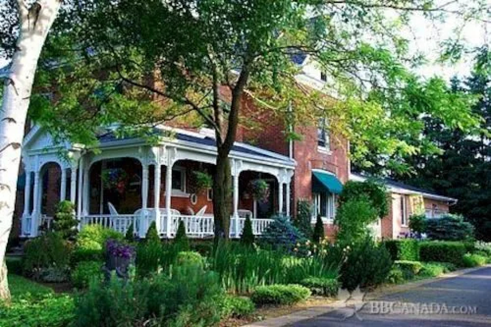 The Country Doll House B&B