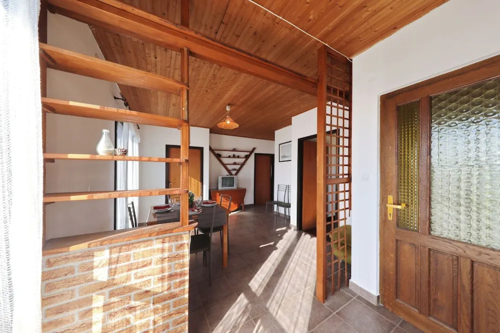 Apartments Saphron Beach