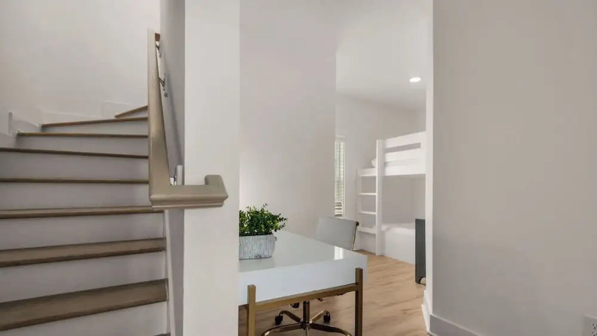 Spacious 4BR With 2 Master Suites, Golf Cart, .3 Miles to Beach - Sleeps 15