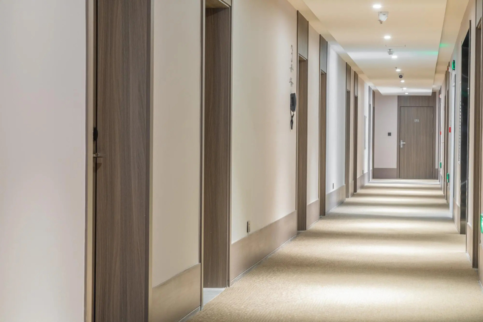 Hanting Hotel Ding'an County Renmin Hospital