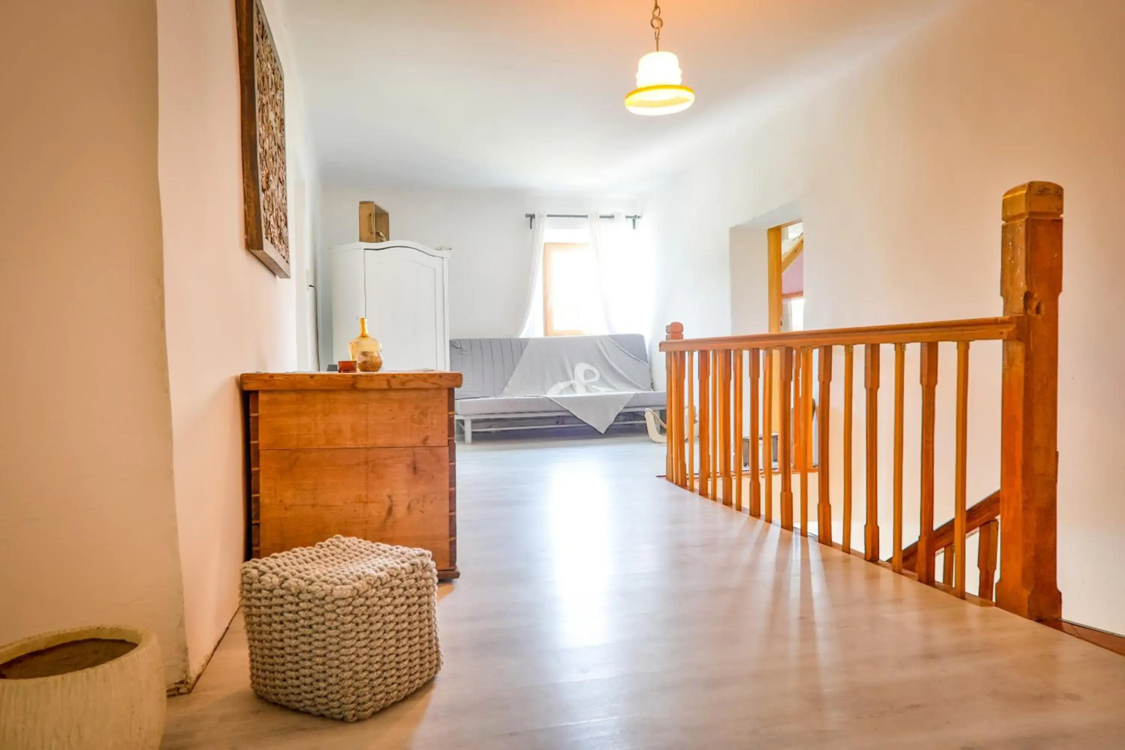 Chalet Green Pastures, romantic country side farm with pool near Salzburg