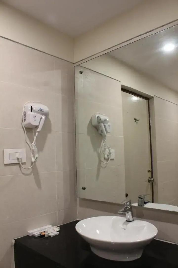 Hotel Grand Gayathri