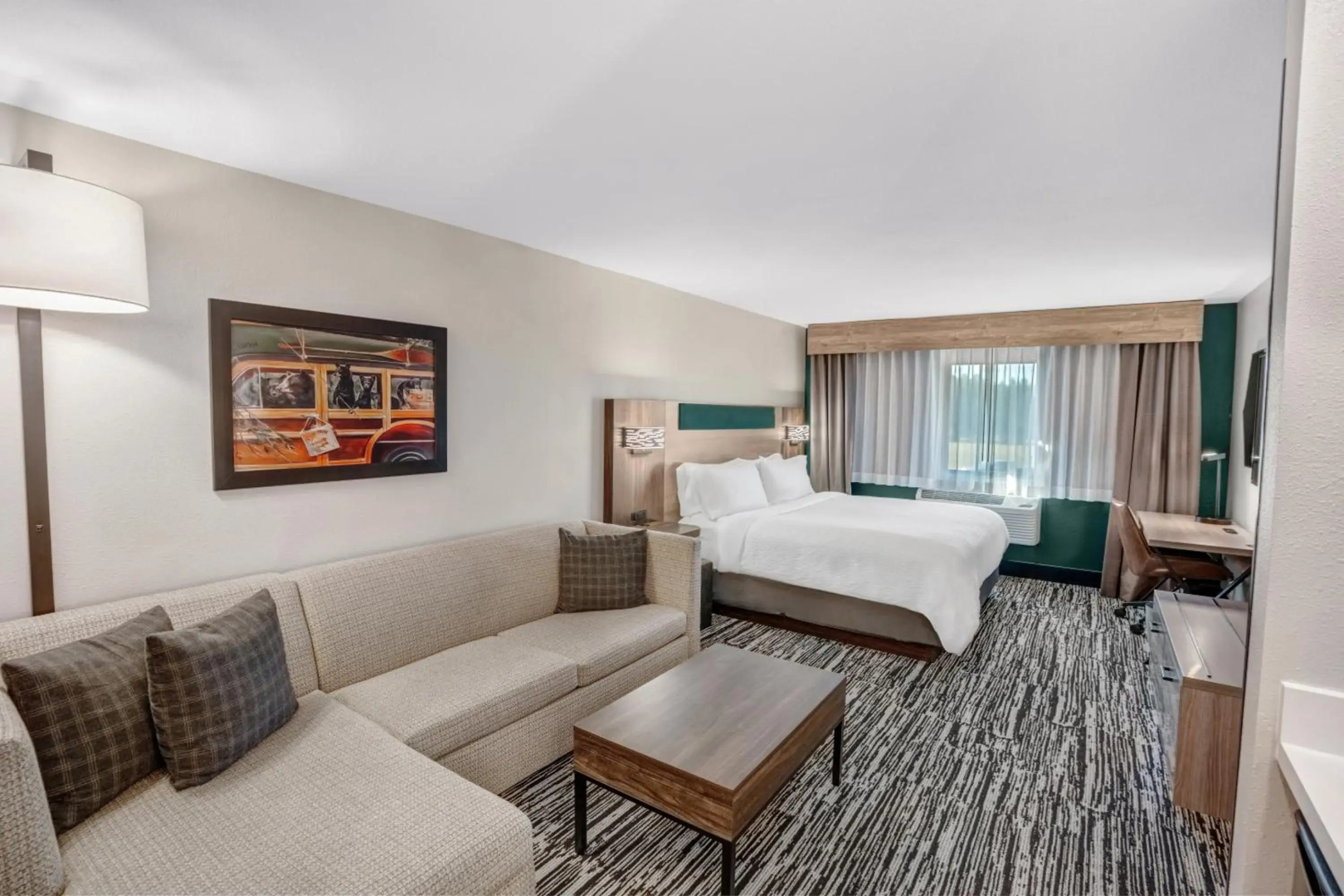 Comfort Suites